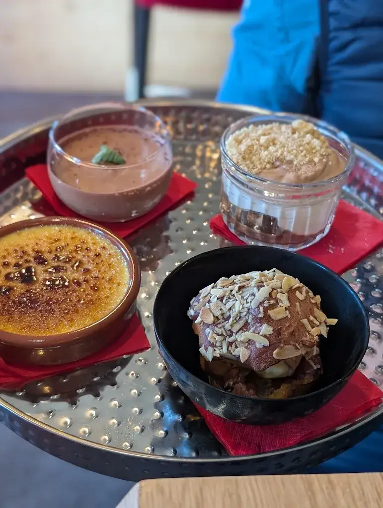 John Oberlin-Harris_Le Rooftop_Belleville_recensione