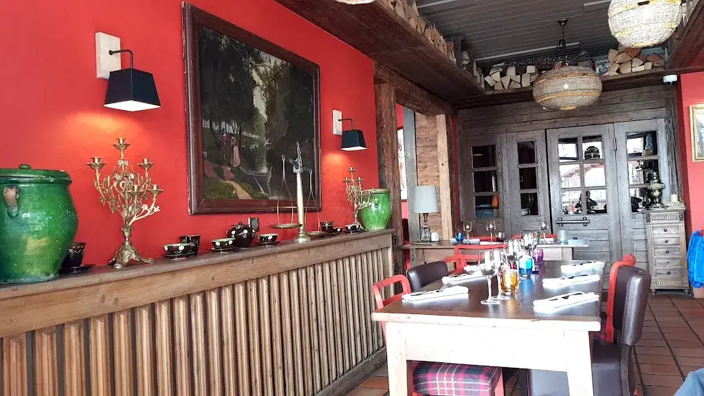 La Pause de Pierrette, Restaurant & Bar-Terrasse_Thorens_slider_image_2