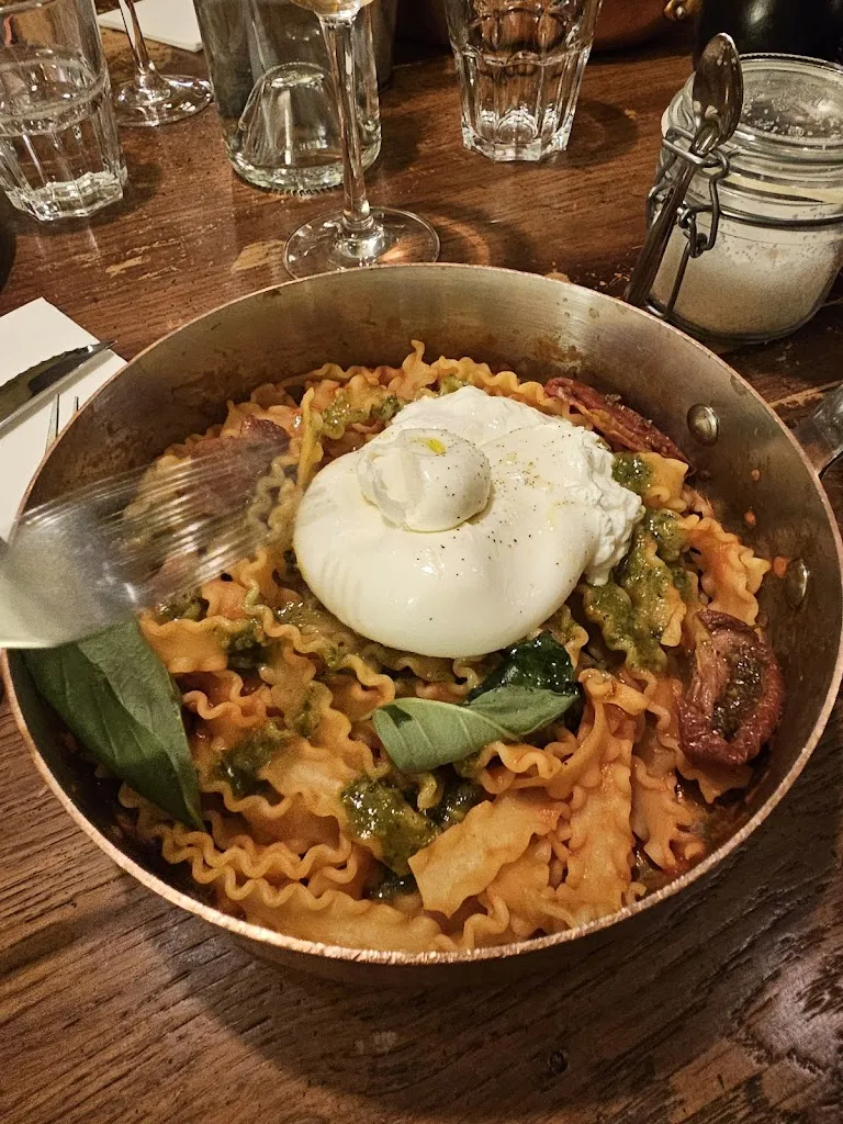 GM S_La Maison_Belleville_review