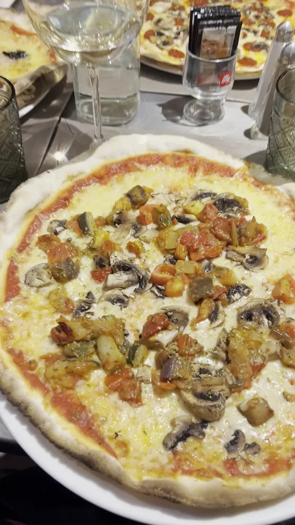 Syan Dulai_Restaurant Les Saints Pères_Thorens_recensione