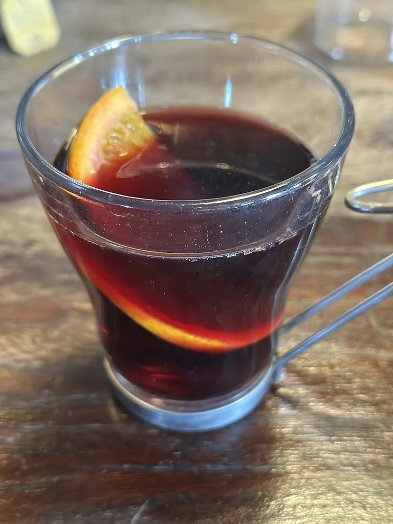 Anna de R_Chalet Le Caribou_Thorens_review