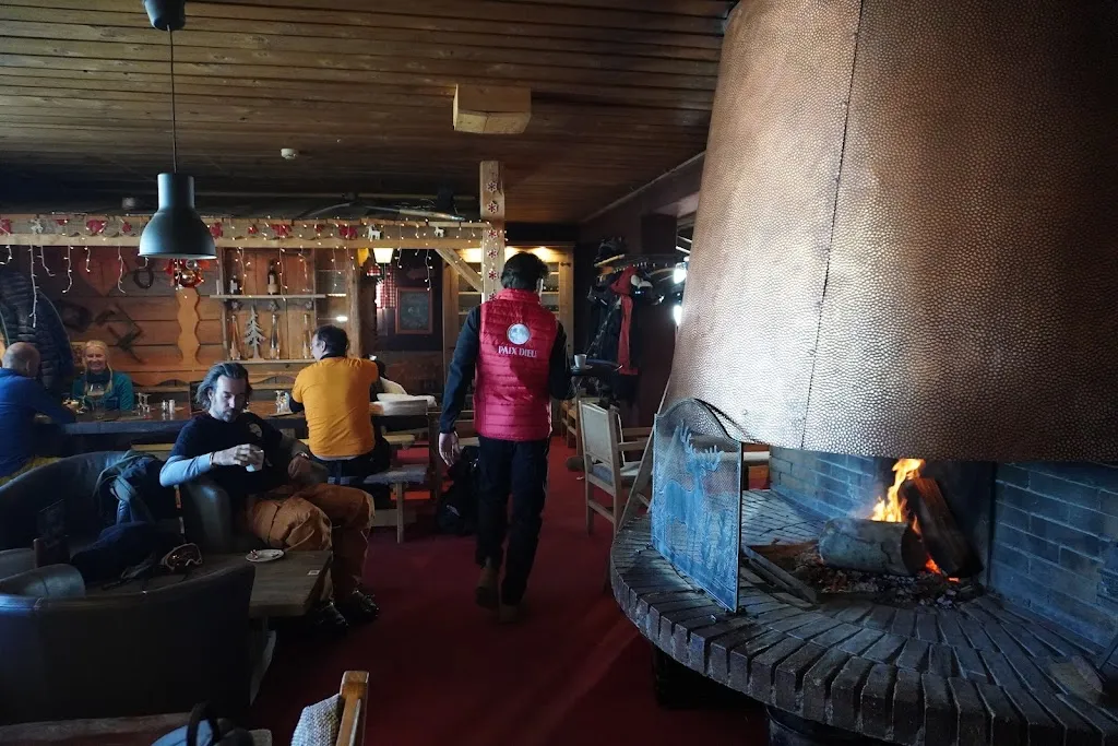 Chalet Le Caribou_Thorens_slider_image_3