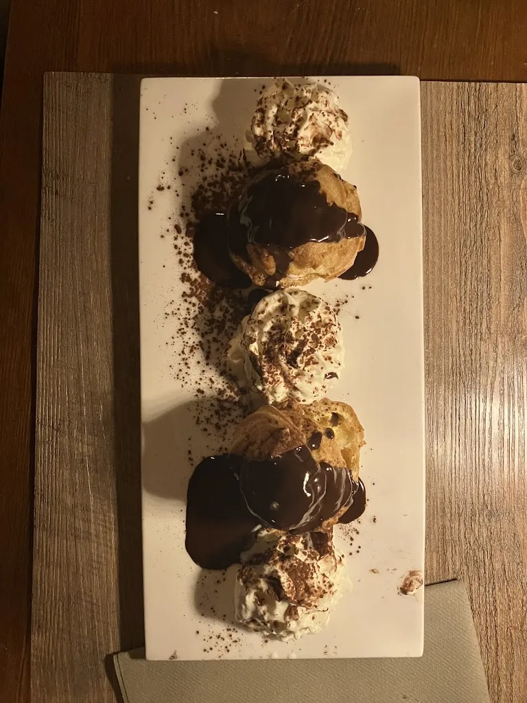 Oliver McDowell_Le Chaudron Magique_Thorens_review