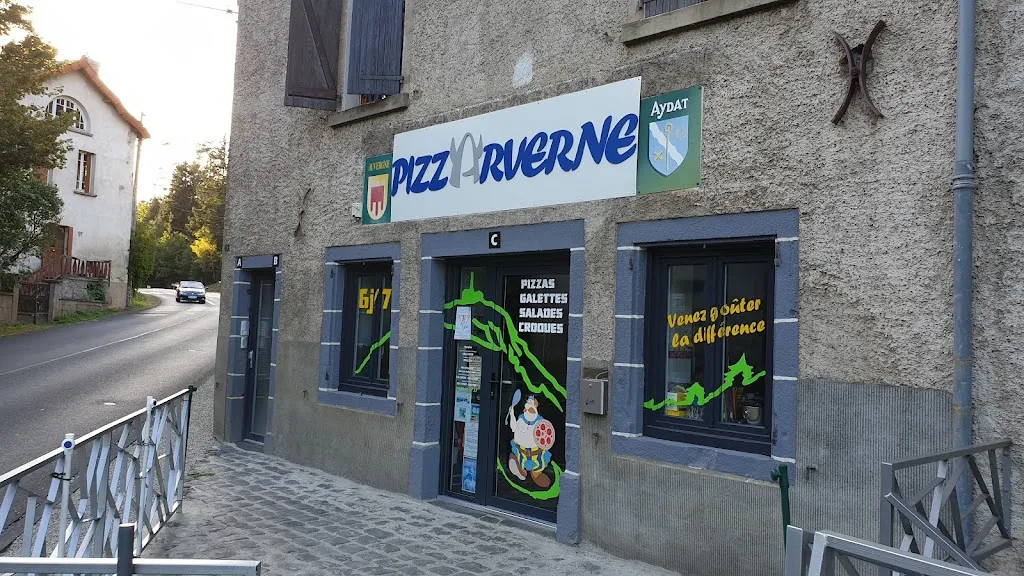 PizzArverne restaurant in Aydat
