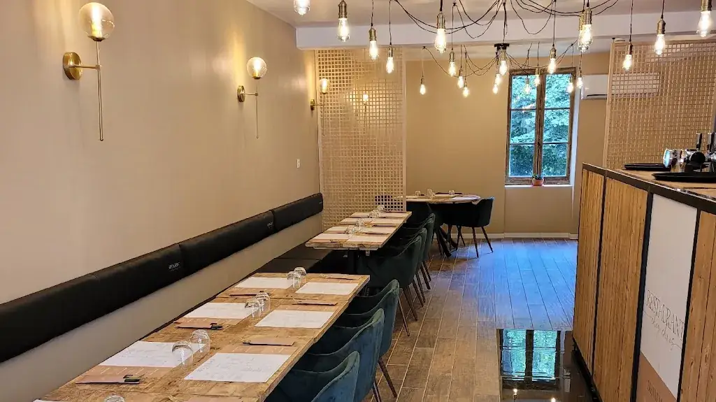 Restaurant Chez Chris restaurant in Val-de-Virieu