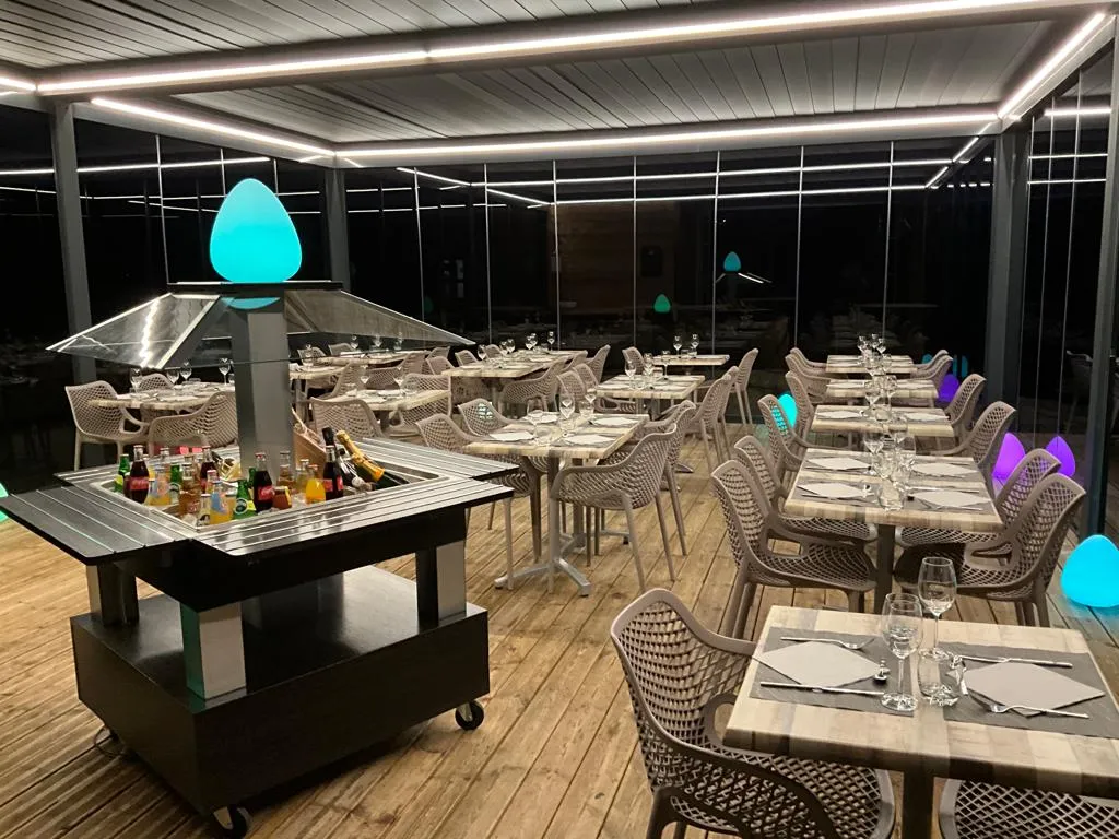 La Terrasse du Lac restaurant in Villerest