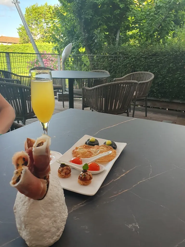 Julien boyer_La Table L'Essensiel au Château de Champlong 4 *_Villerest_review