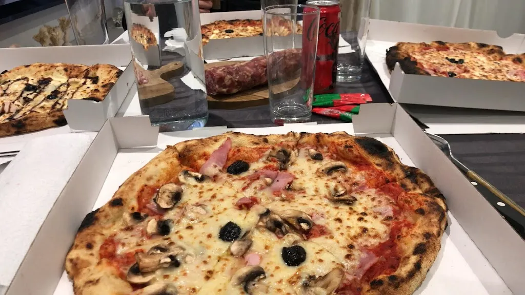 Laureen F_La forge du pont_Varces-Allières-et-Risset_review