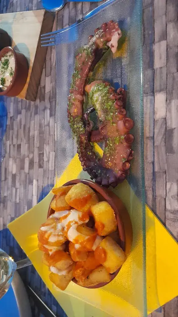 Tessa Delegue_Auberge de la Vieille Castille Restaurant Commelle Vernay Roanne_Commelle-Vernay_recensione