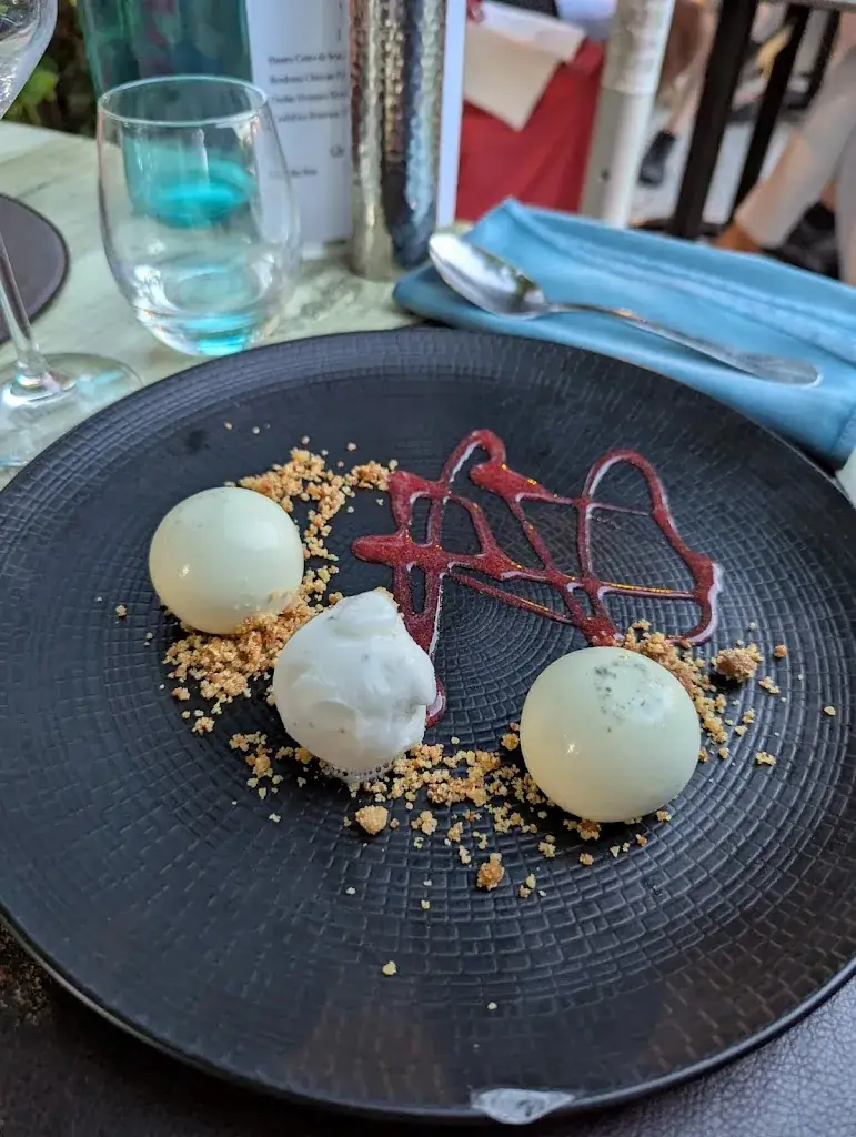 Auberge de Boisset_Notre-Dame-de-Boisset_slider_image_3