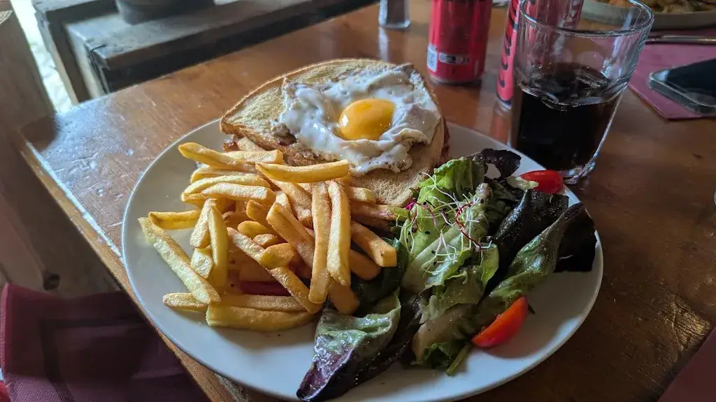 Jonathan Knowles_Le Chatillon_Viuz-la-Chiésaz_review