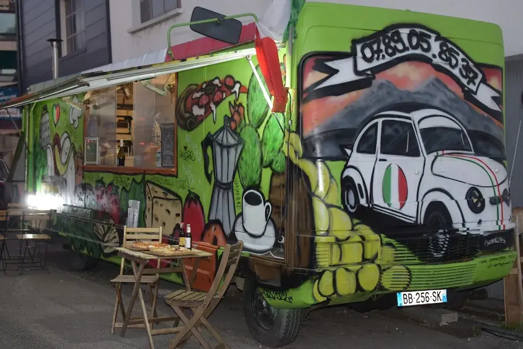 Mamma Mia Viry - Pizza Truck🍕🥈🥈🥉Pizza World Cup_Viry_slider_image_3