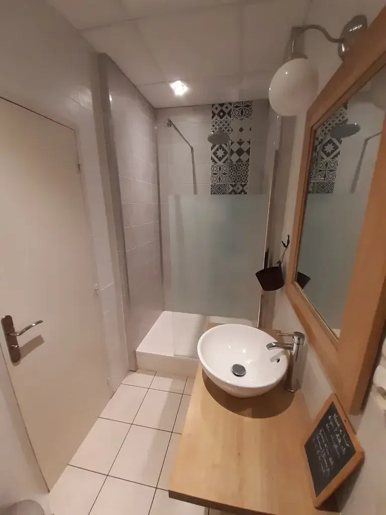 Hôtel , Chambres étapes, Gîte Entre Lacs et Volcans_Aydat_slider_image_3