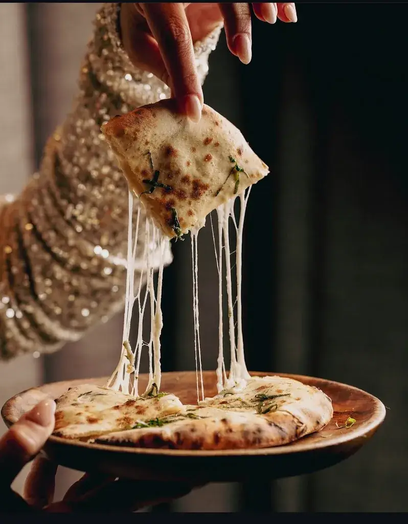 Houmous & Curry_Vizille_slider_image_2