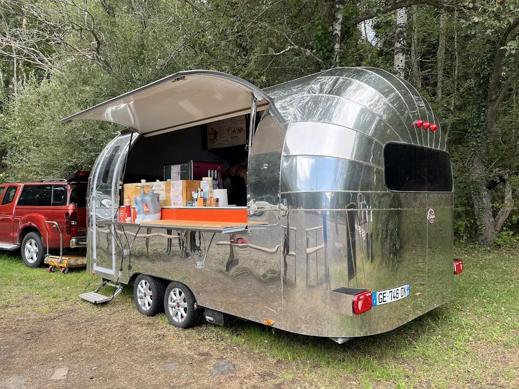 Food truck LES VOISINES_Aydat_slider_image_3