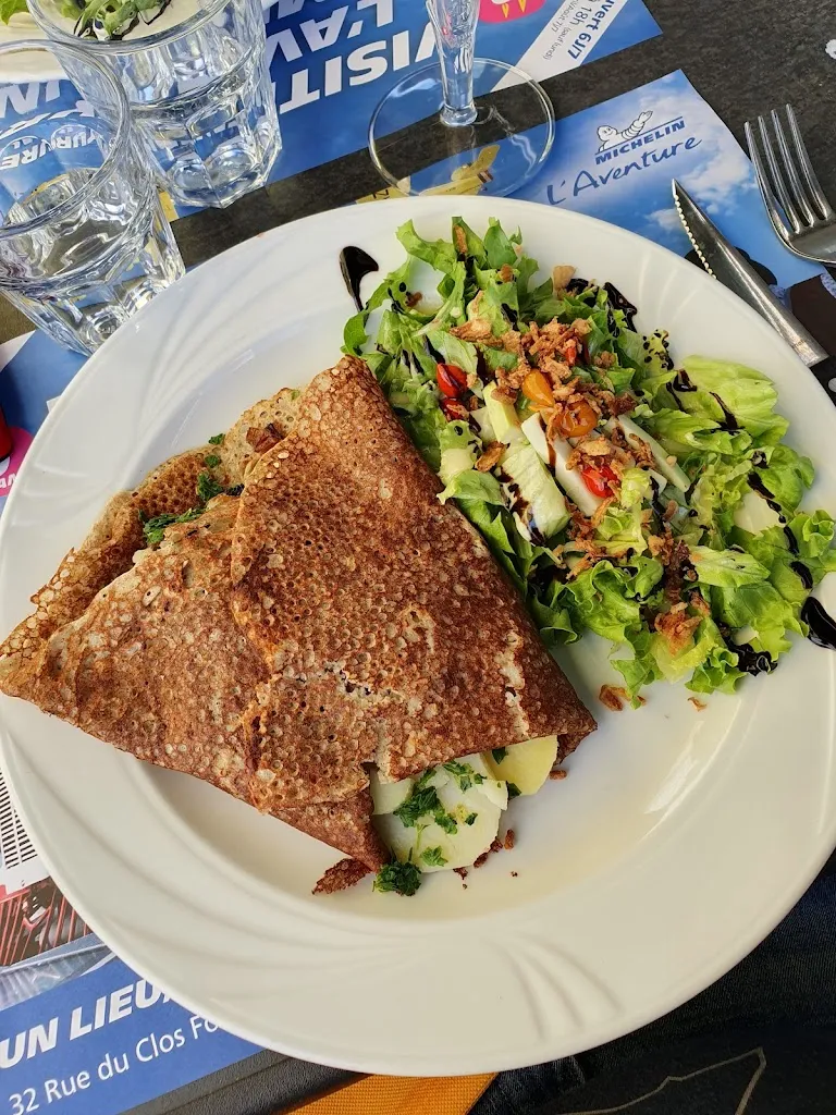 Hôtel-Restaurant le Marius_Aydat_slider_image_2