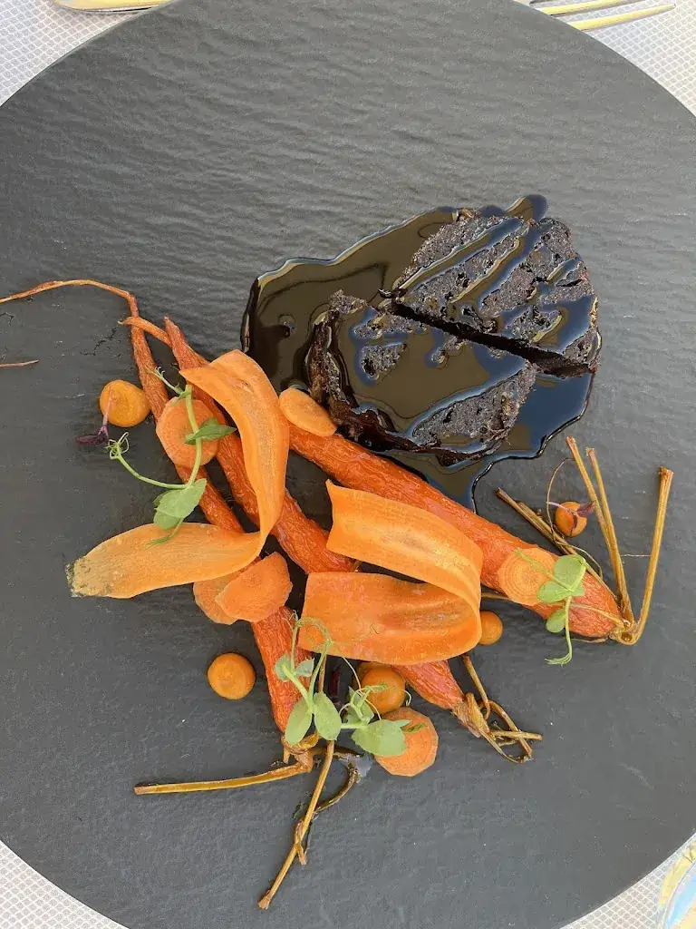 H x N_Restaurant Le Rochegrise_Villars-St-Ollon_review