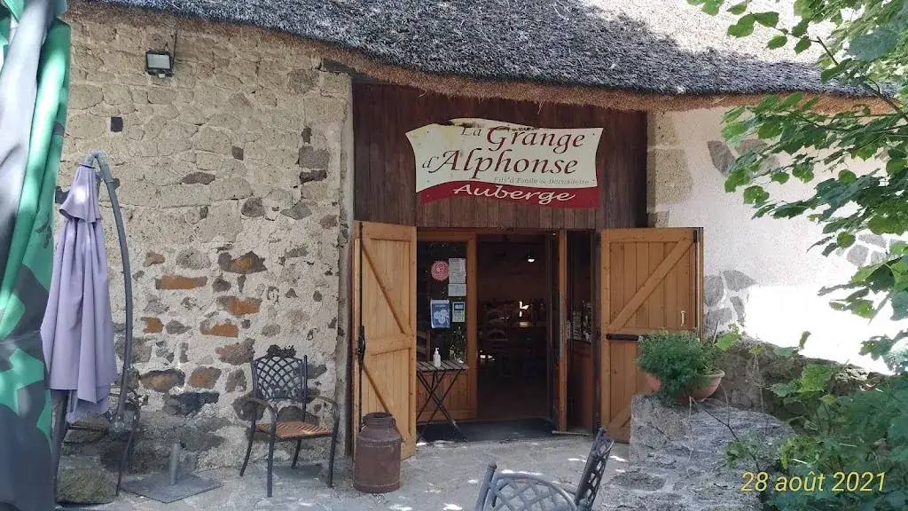 Auberge la Grange d'Alphonse_Saint-Nectaire_slider_image_1