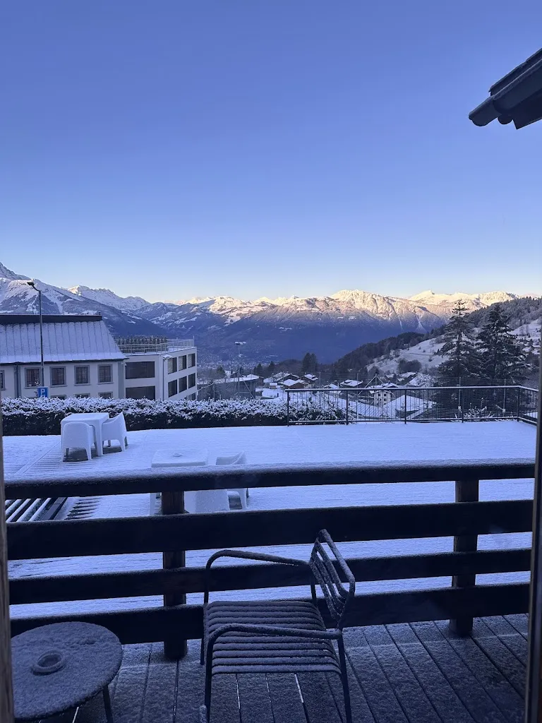 Anil Oncu_Les Mazots du Clos_Villars-sur-Ollon_review