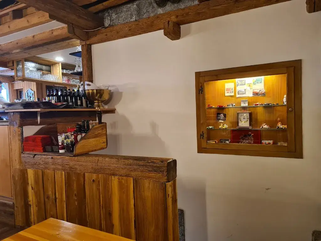 Le Francis Restaurant & Pizzeria Restaurant in Villars-sur-Ollon