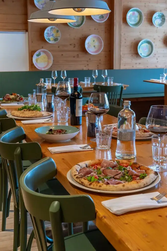 Rocco Cantina Italiana_Villars-sur-Ollon_slider_image_3