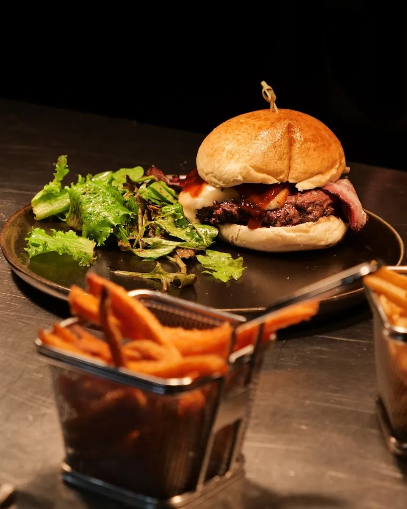 Daytona - Grill & Sports Bar_Viviers-du-Lac_slider_image_3