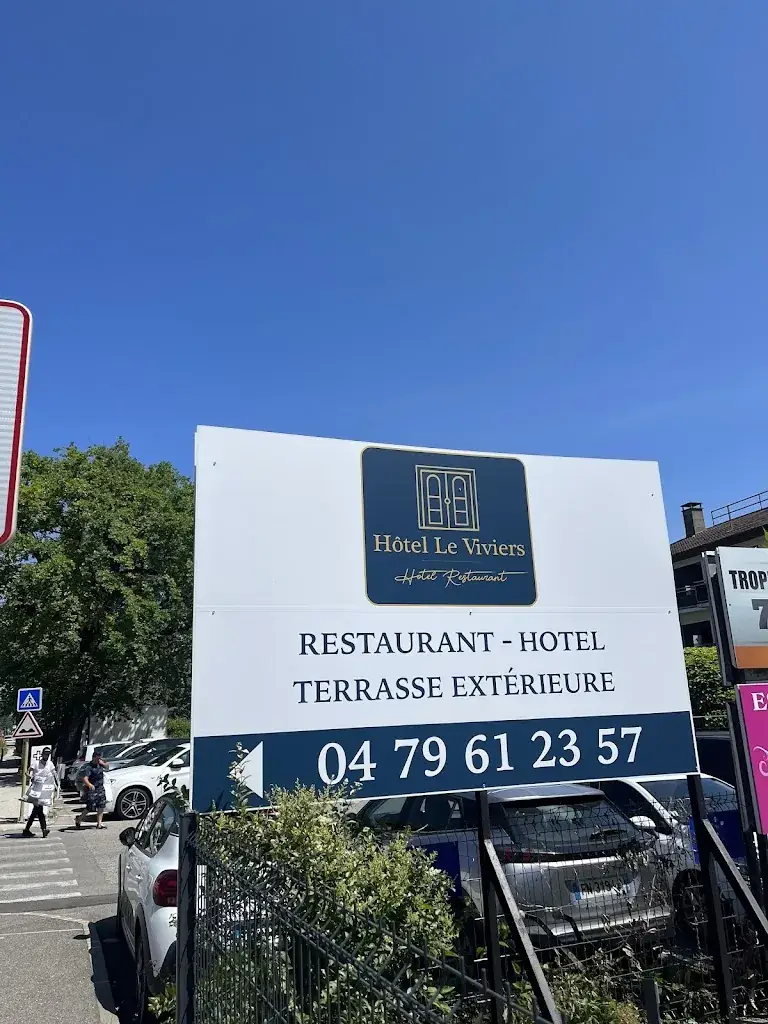 Hôtel Le Viviers_Viviers-du-Lac_slider_image_1