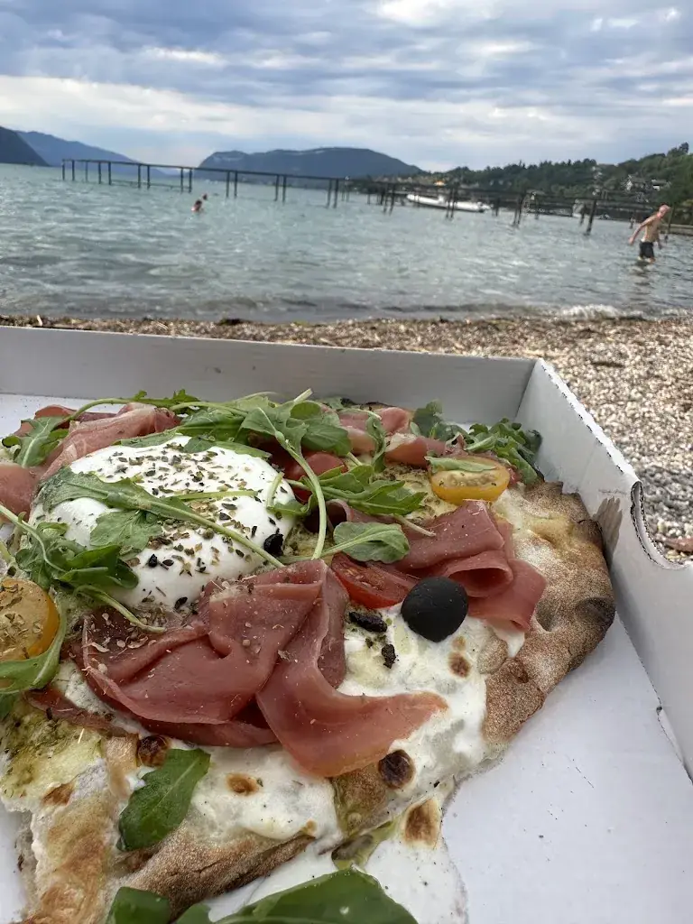 Pizza Di Roma_Viviers-du-Lac_slider_image_2