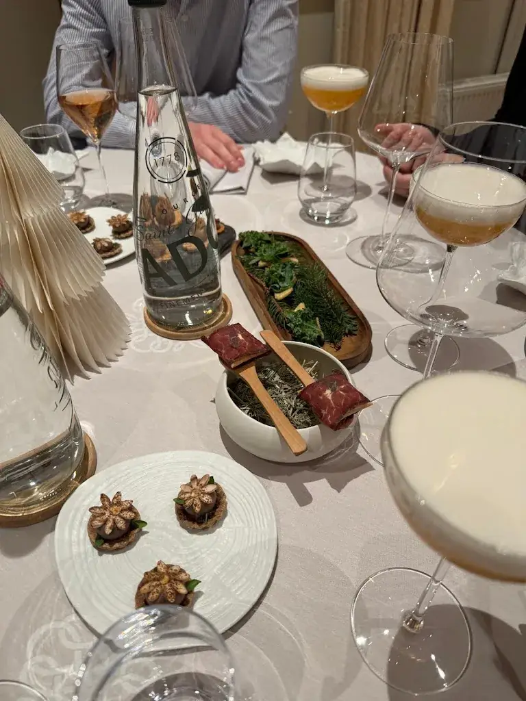 Romain Courtois_REFUGE DES GOURMETS_Machilly_review