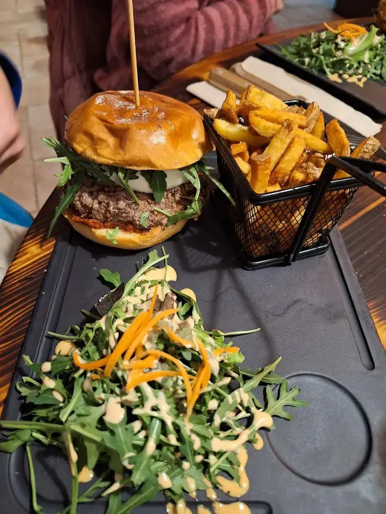 Margot Mgl_Restaurant La Table des Bro's Varces_Varces-Allières-et-Risset_review