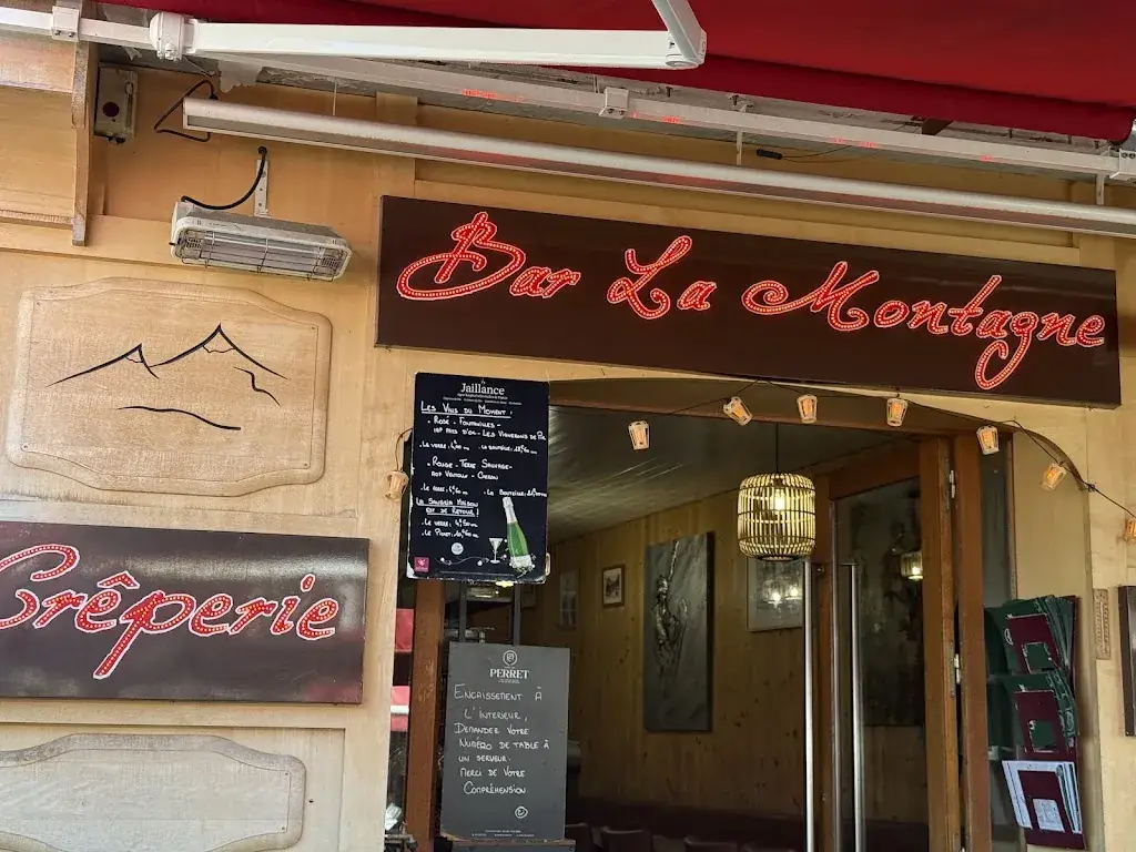 P P38_La Montagne_Villard-de-Lans_review