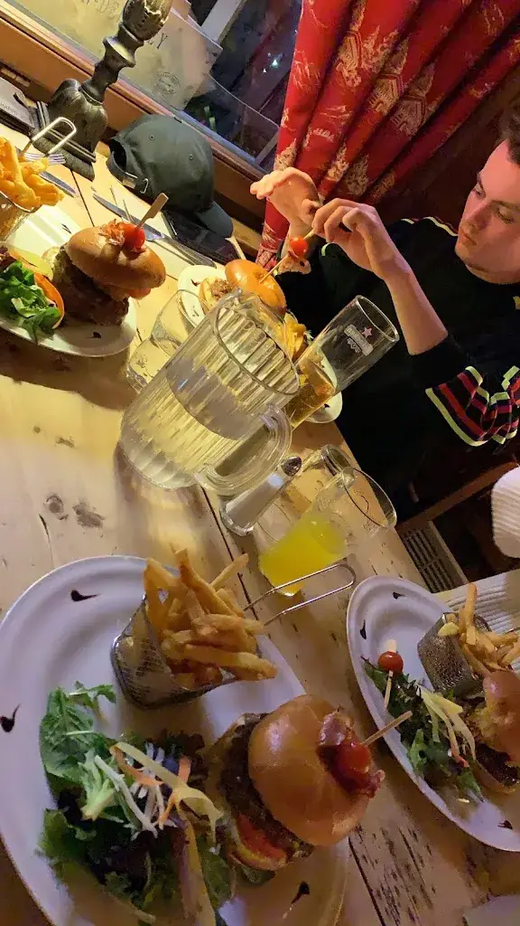 Jack Nicholls_La Ferme des Alpes_Sciez_review