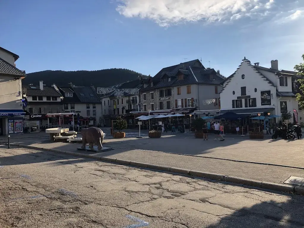 Central Bar_Villard-de-Lans_slider_image_3