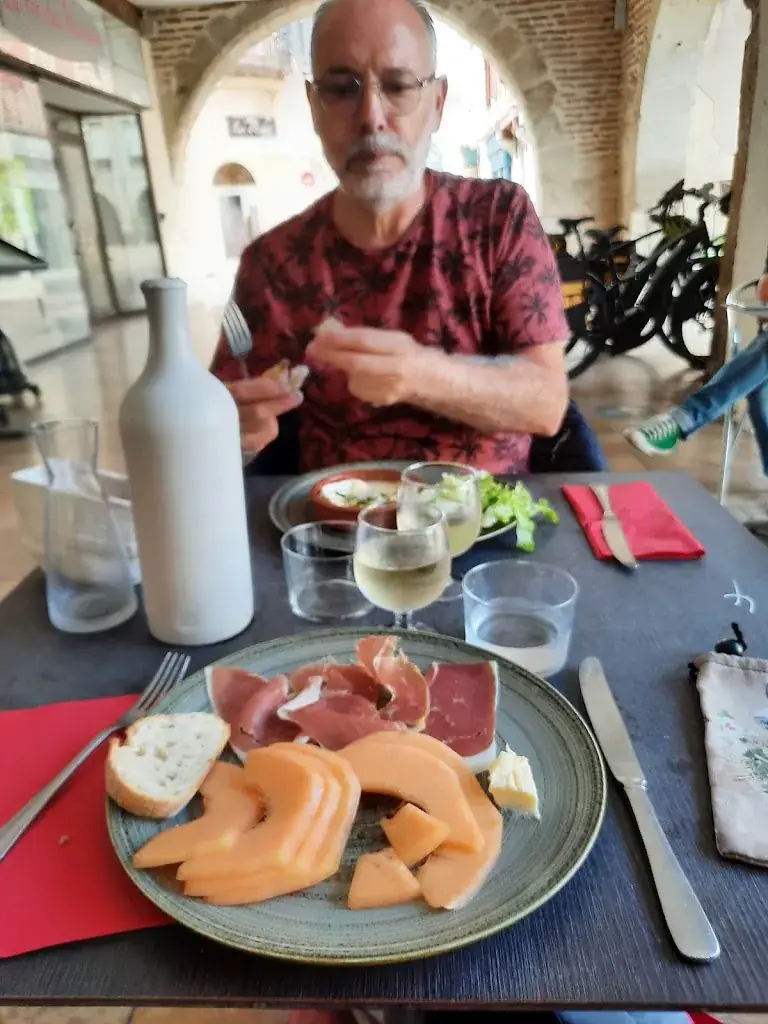 Isabelle Allende_L'Oustal_Villeneuve-sur-Lot_recensione