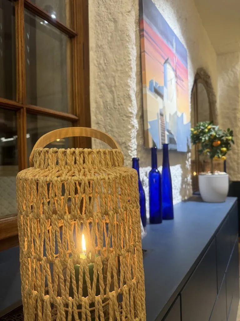 Le château KALOSTA ristorante a Villeneuve