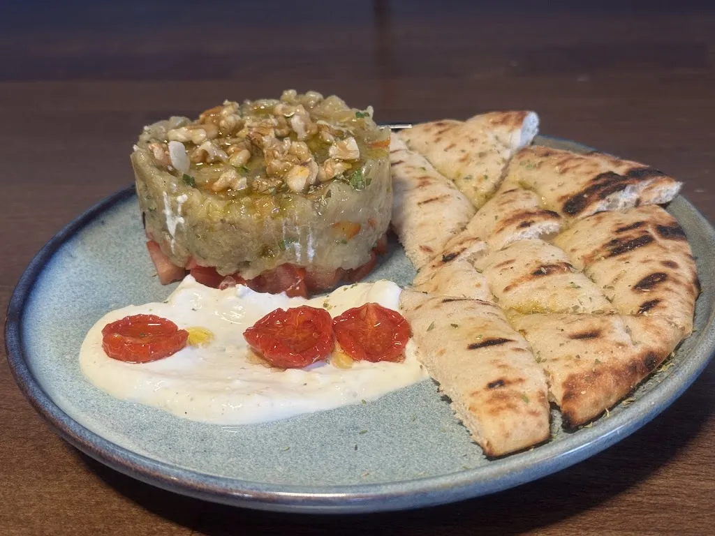 Le château KALOSTA_Villeneuve_slider_image_3