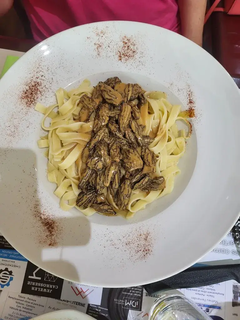 Francois Zbinden_Tour Rouge_Villeneuve_review