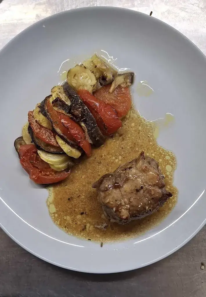 Bar du Château_Ancy-le-Franc_slider_image_3