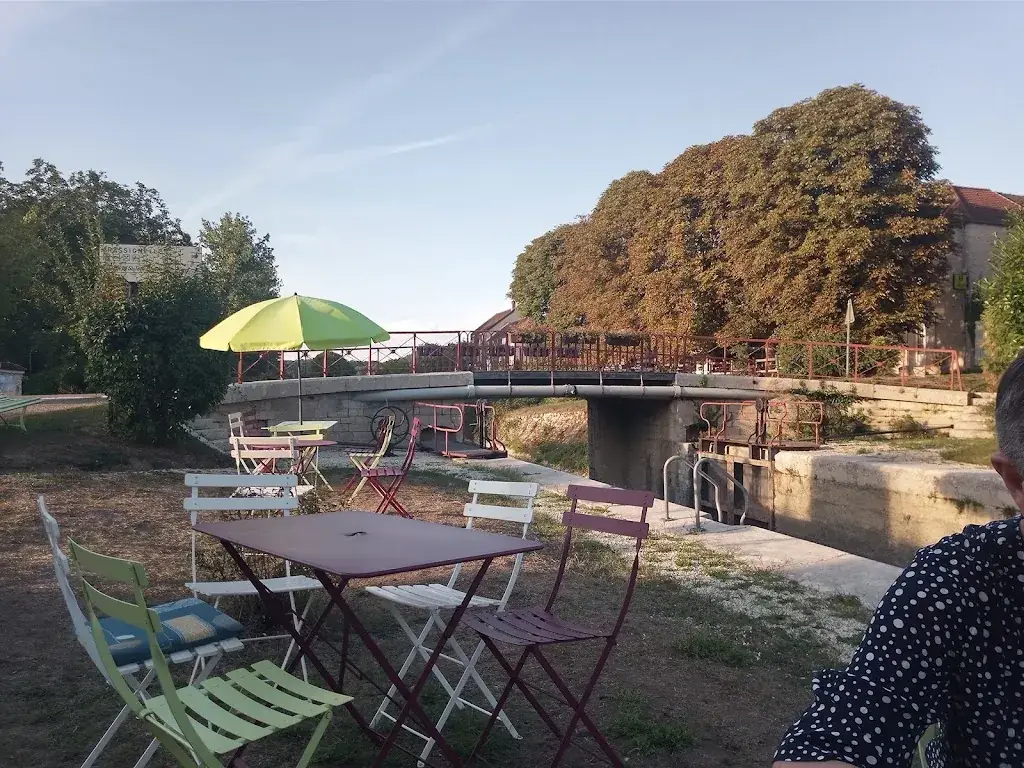 Philip Smith_Écluse de Chassignelles_Chassignelles_recensione