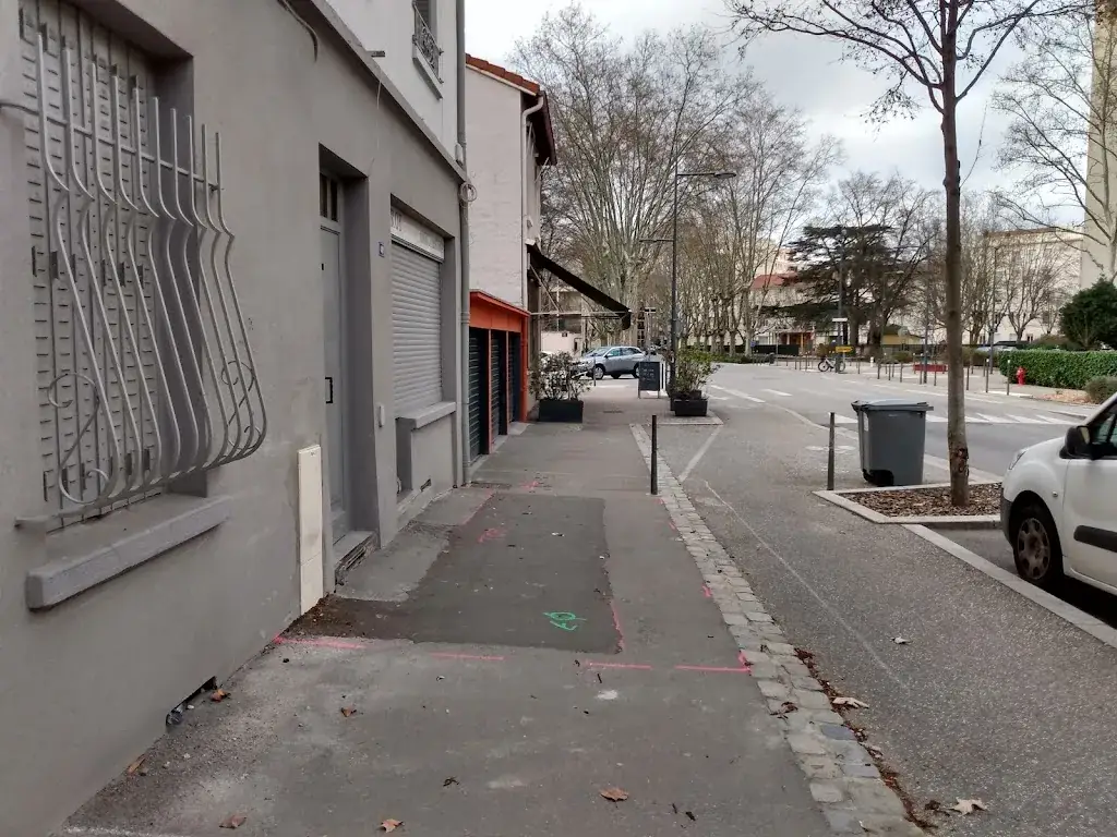 Alx Mmn (calexbbw)_Ptit Bistroy_Villeurbanne_reseña