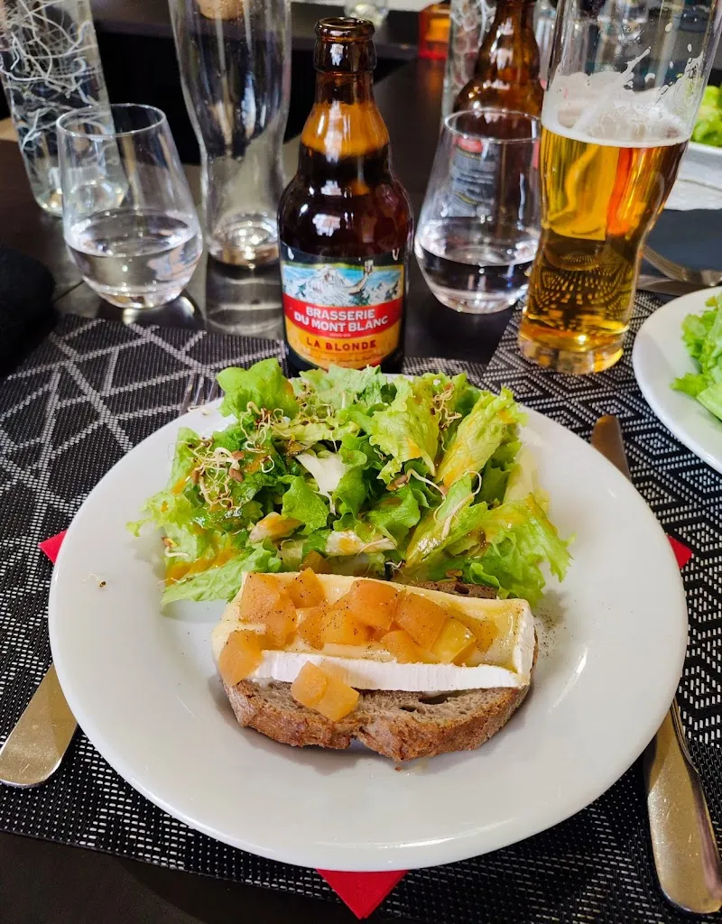 Baptiste Chapron_En équilibre_Villeurbanne_review