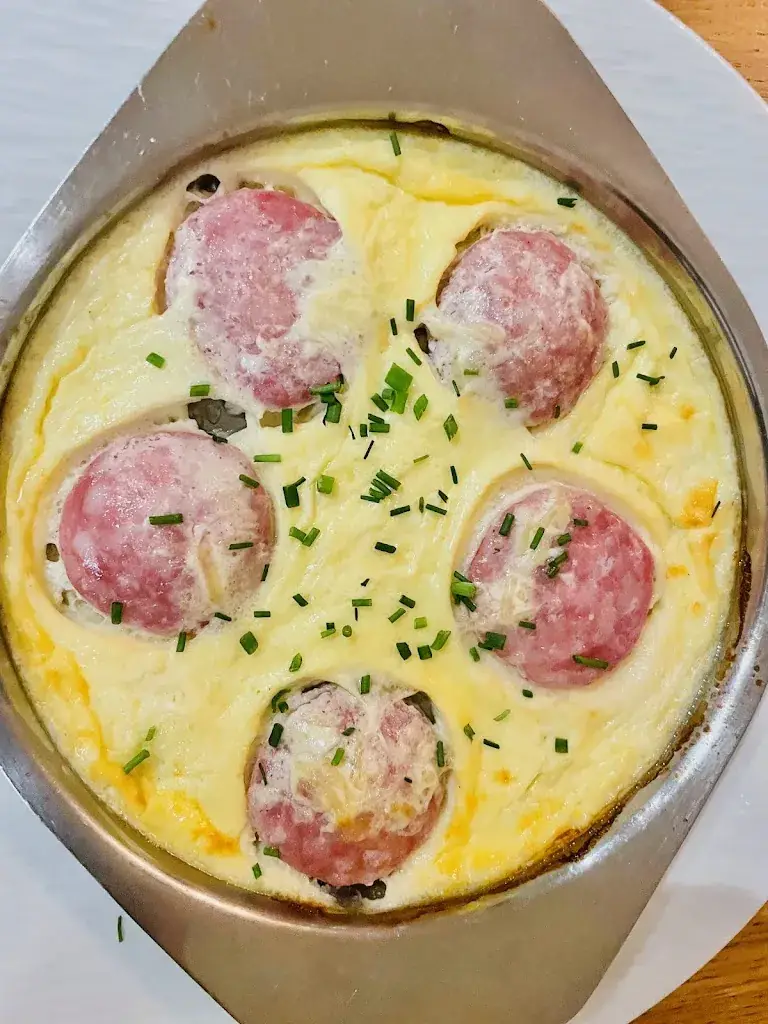 Corinne ARDON_La Vie En Rose_Albigny-sur-Saône_review