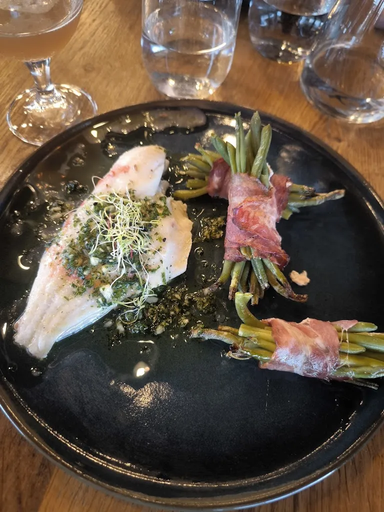 Sabrina Bispo Garnier_O LOUP BLANC_Ahuy_review