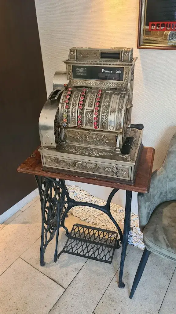 Clement Gracyk_Le Double V restaurant_Daix_recensione