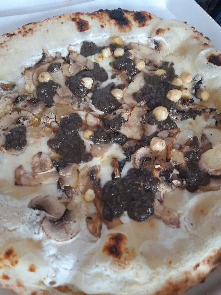 Clémentine H_Il kiosko_Fontaine-lès-Dijon_review