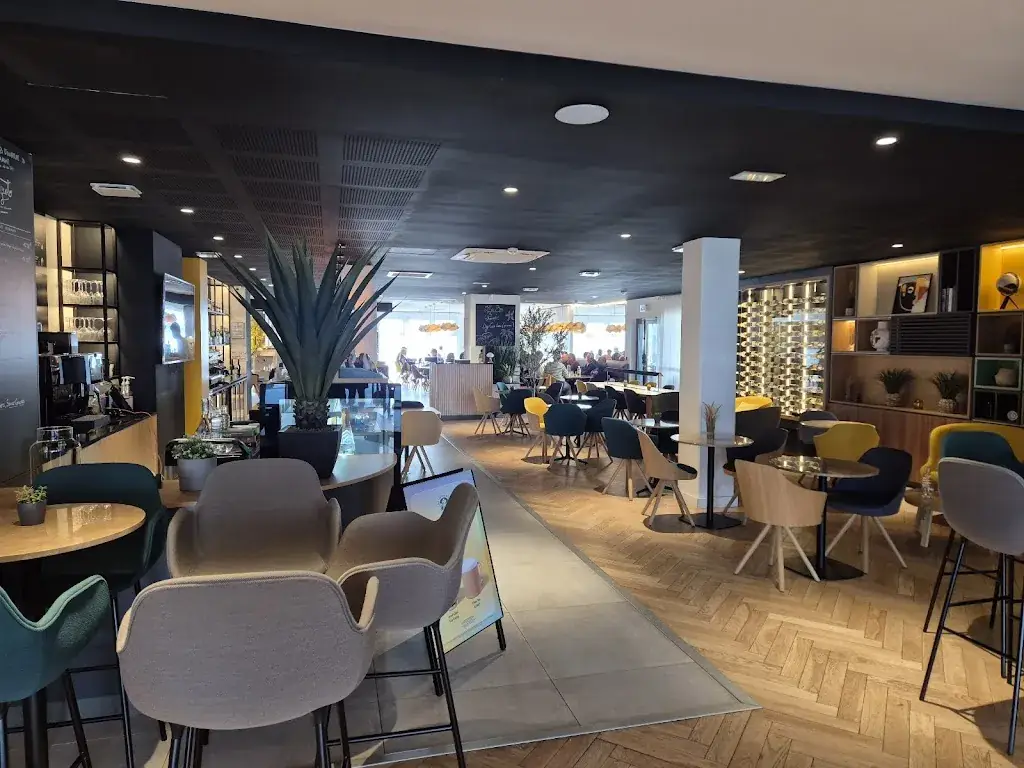 Le Cosy Restaurant Bar_Longvic_slider_image_3