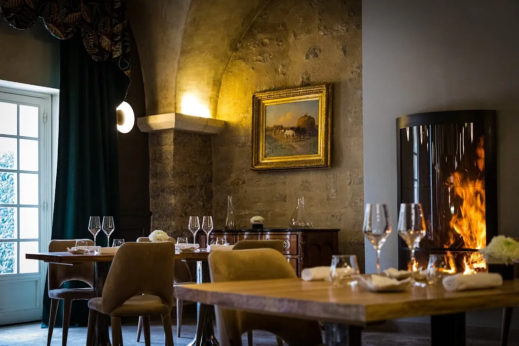 Restaurant Deux Rivieres restaurant in Saulon-la-Rue