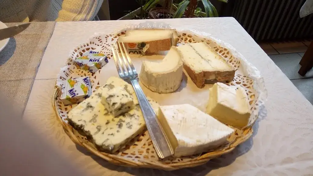 Hôtel Restaurant de la Tour Arinthod_Arinthod_slider_image_3