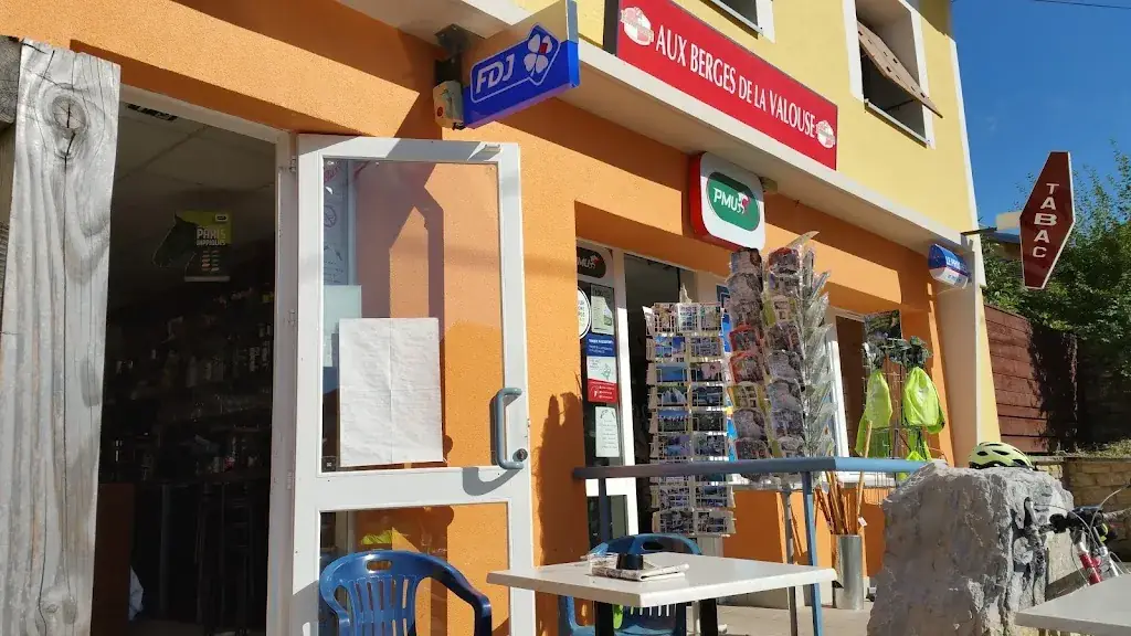 Aux Berges de la Valouse Restaurant in Arinthod