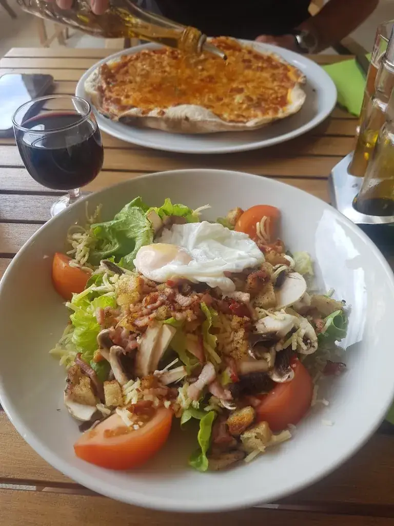 La Caborne restaurant à Arinthod